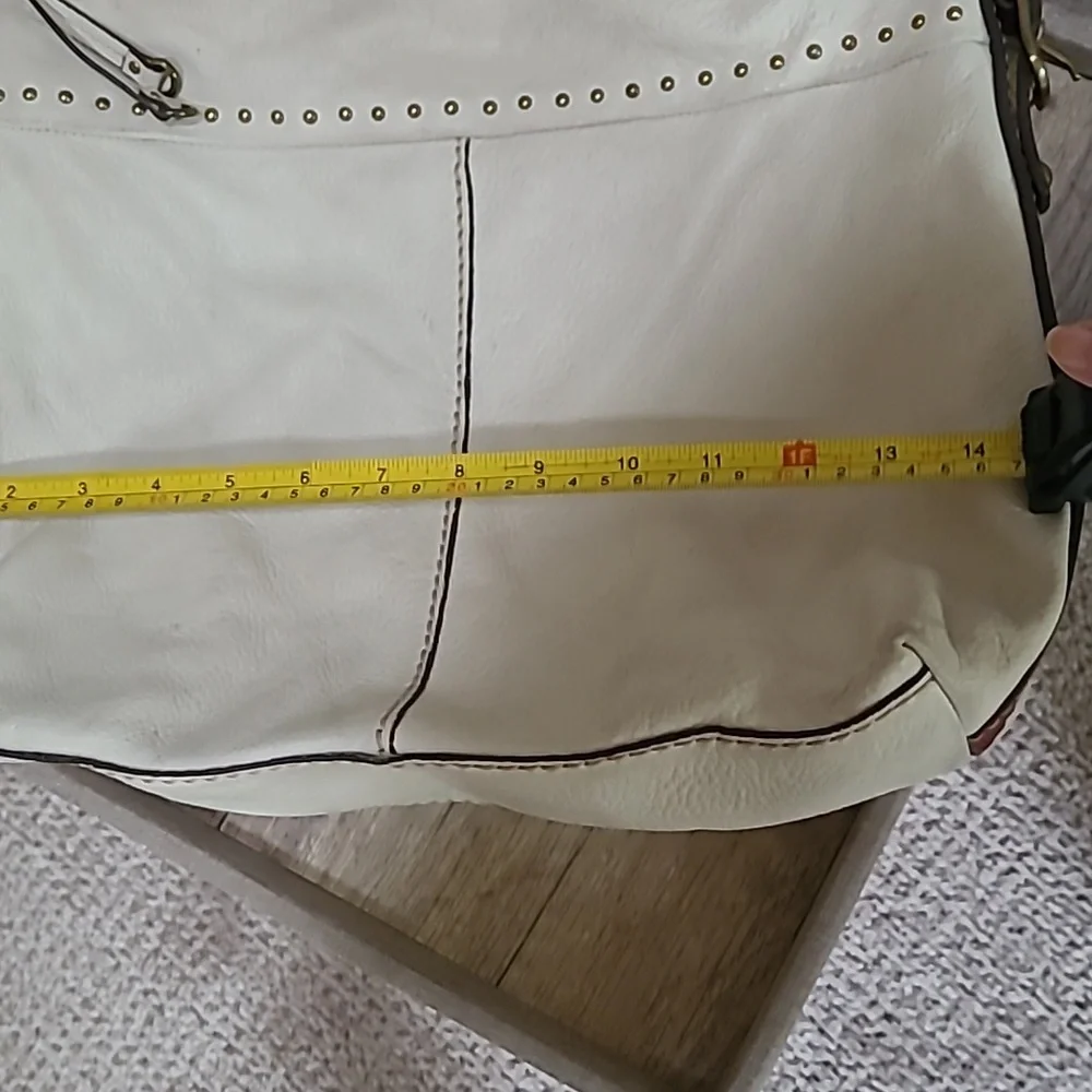 Fossil Leather Shoulder Bag  With Stud Detailing Vintage BOHO - Picture 14 of 15